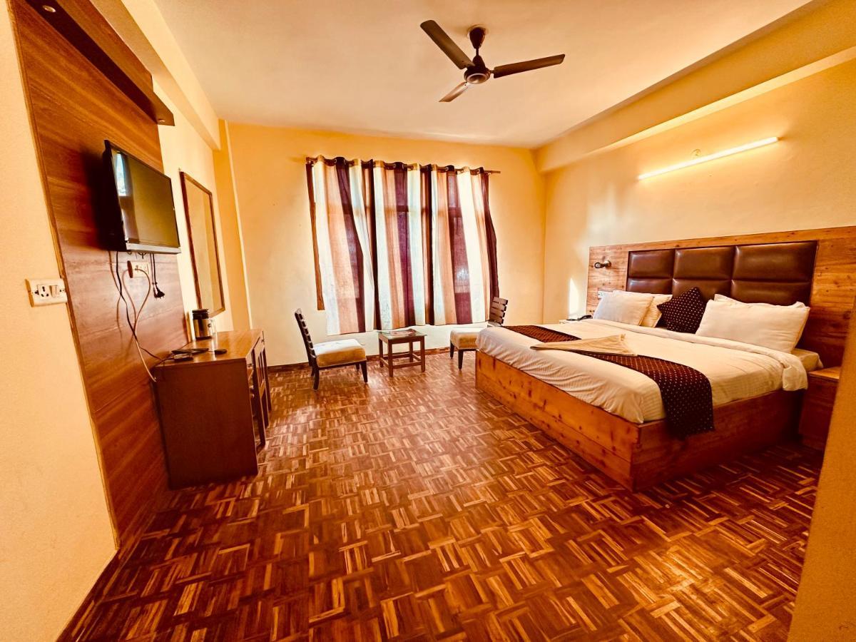 Hotel Grand Kalinga - Near Volvo Bus Stand Manali Bagian luar foto