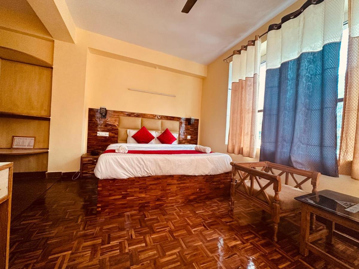 Hotel Grand Kalinga - Near Volvo Bus Stand Manali Bagian luar foto